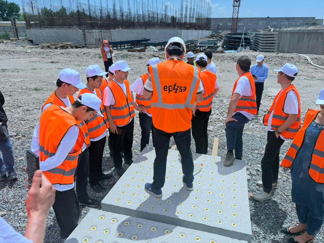 679911705_1599508265511300_806466283224093801_n