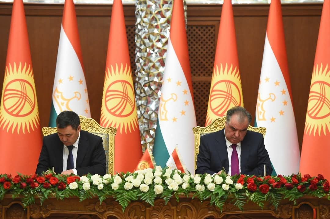 ТОҶИКИСТОН ВА ҚИРҒИЗИСТОН МАРҲИЛАИ НАВИ ДӮСТИВУ БАРОДАРӢ
