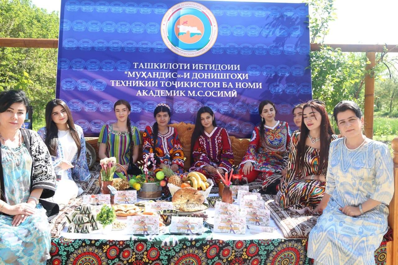 668013113_1585895780205882_766556498172855070_n